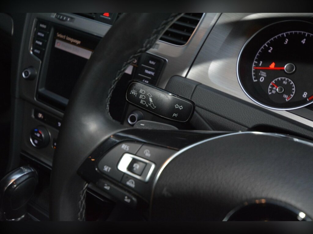 Volkswagen Golf Black #42