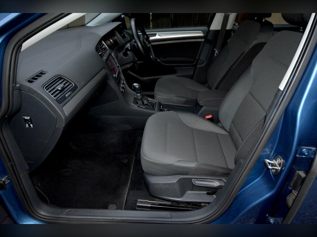 Volkswagen Golf Black #28