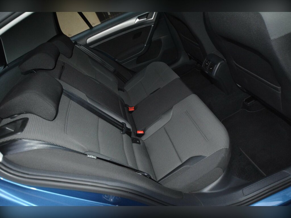 Volkswagen Golf Black #24