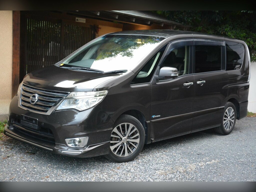 Nissan Serena Automatic 5dr White #11