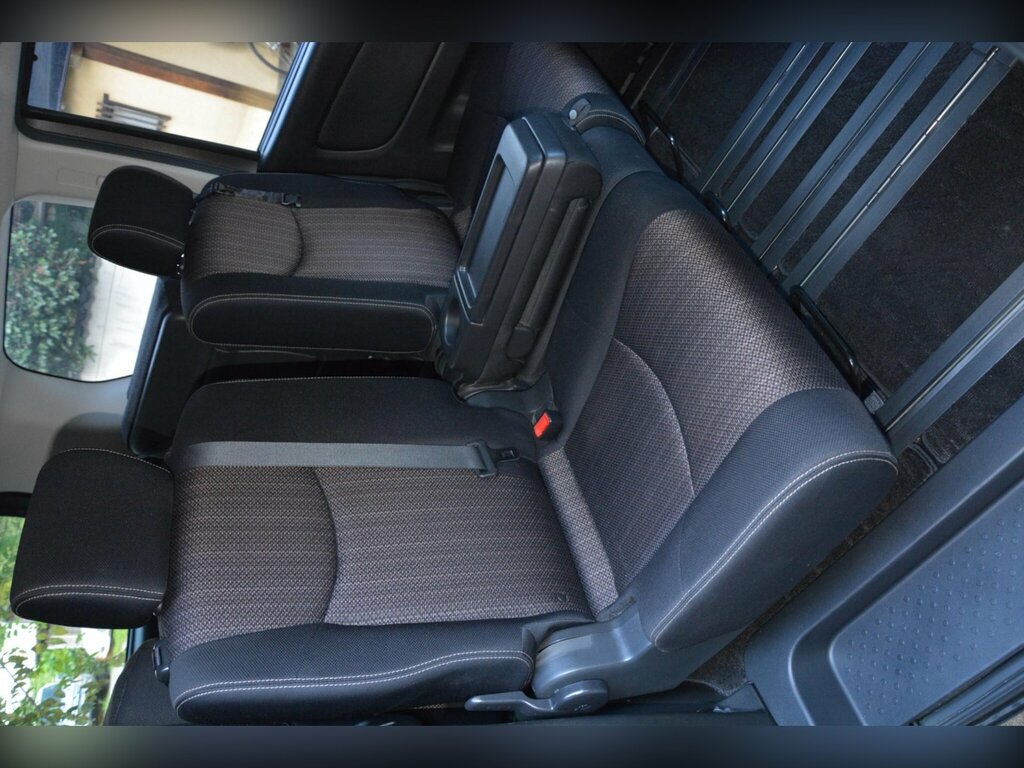 Nissan Serena Automatic 5dr White #23