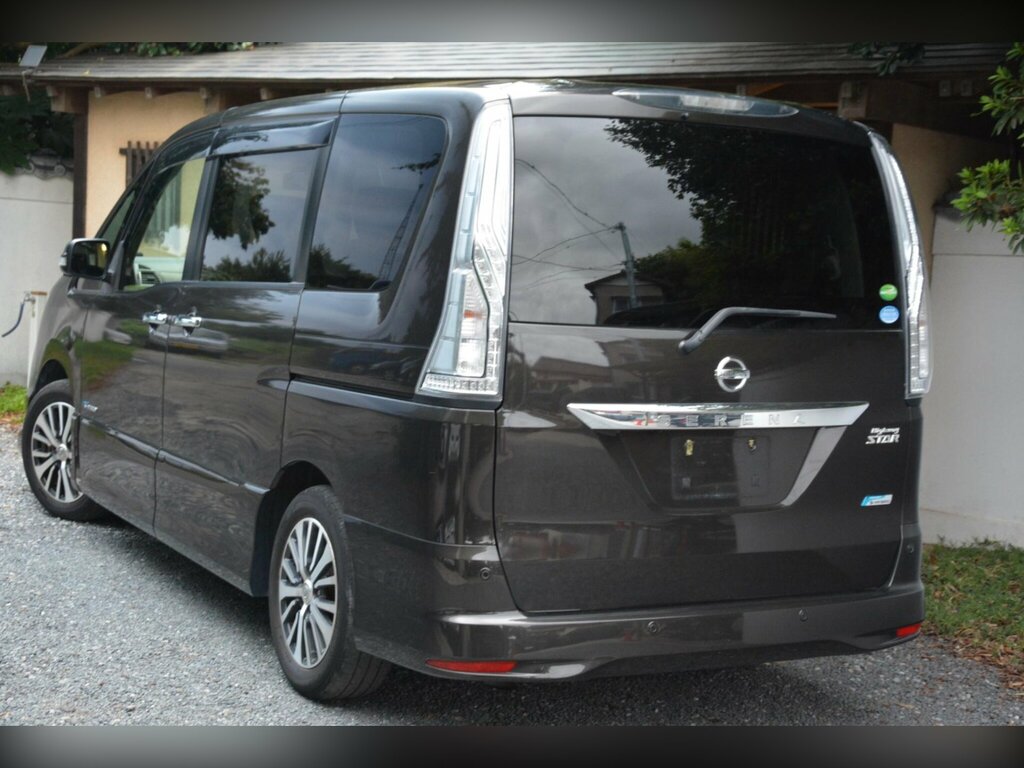 Nissan Serena Automatic 5dr White #14