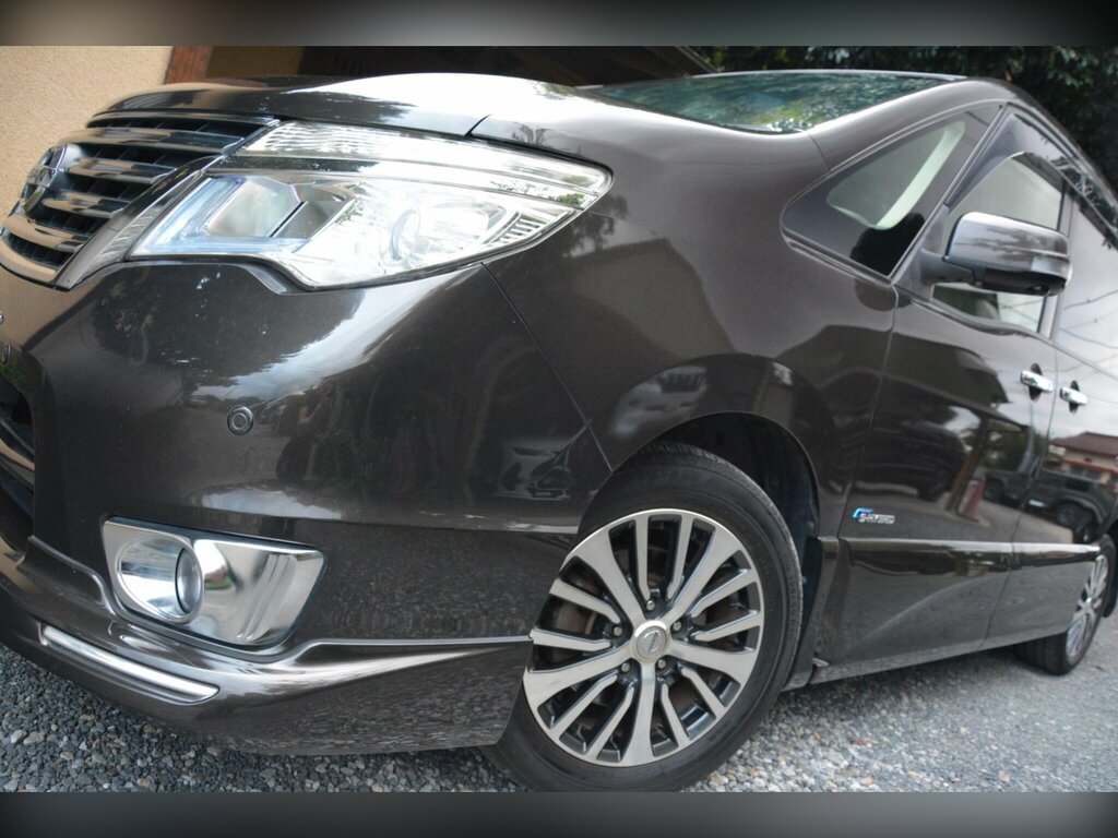Nissan Serena Automatic 5dr White #13