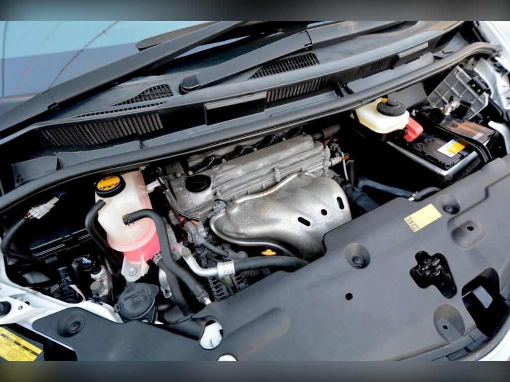 Toyota Estima Hatchback Black #63