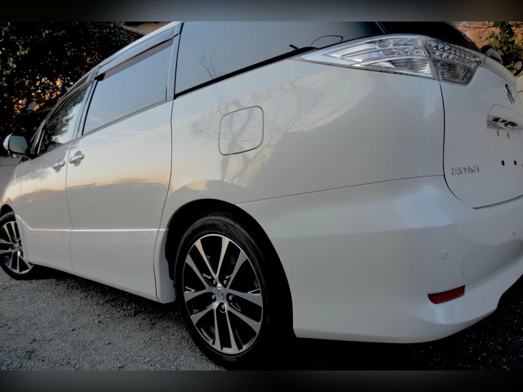 Toyota Estima Hatchback Black #17