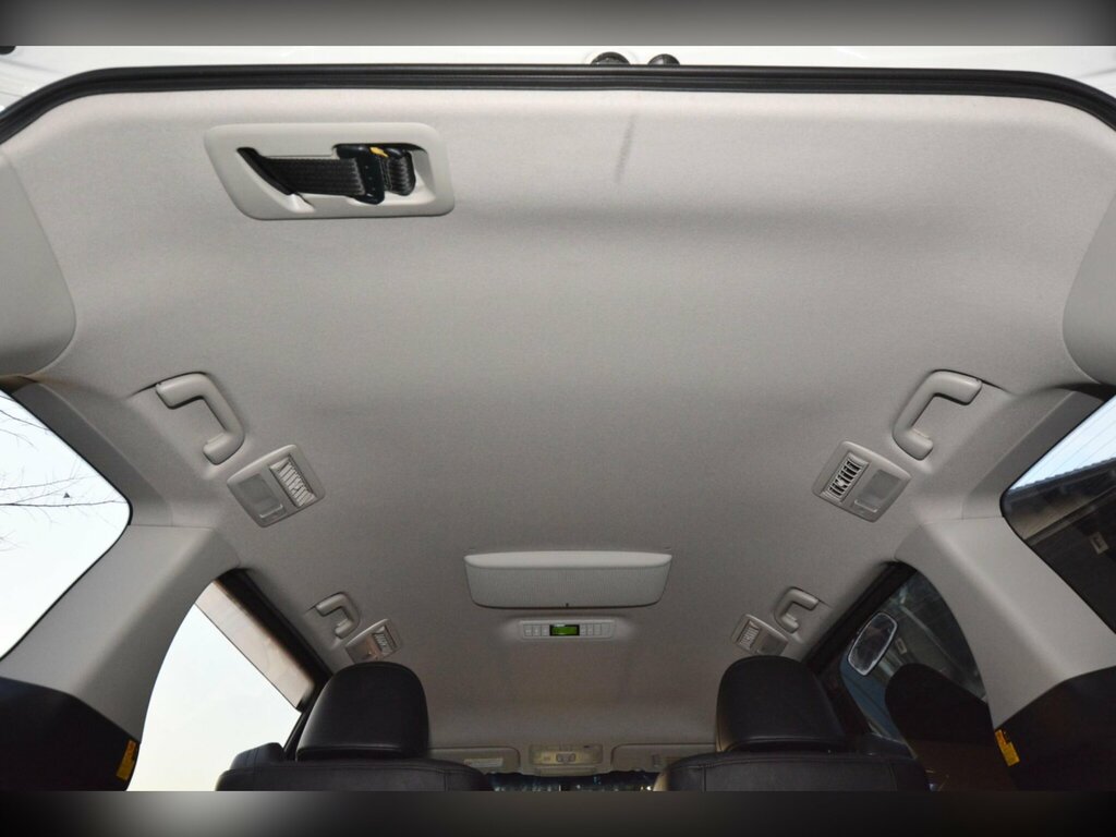 Toyota Estima Hatchback Black #45