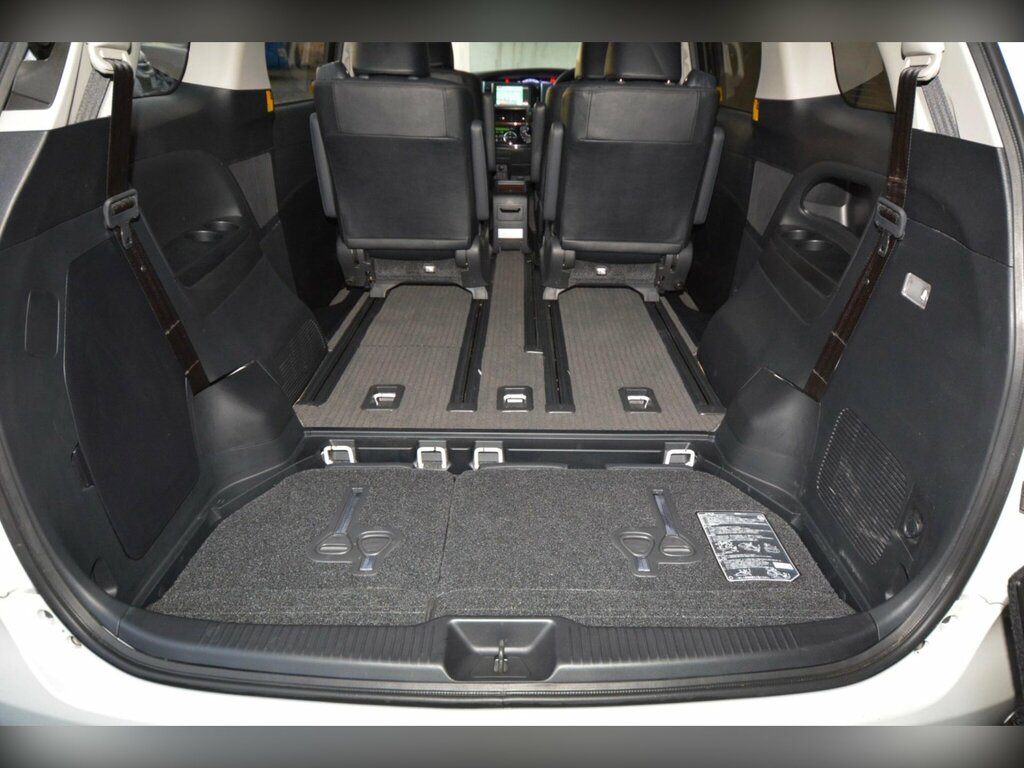 Toyota Estima Hatchback Black #43