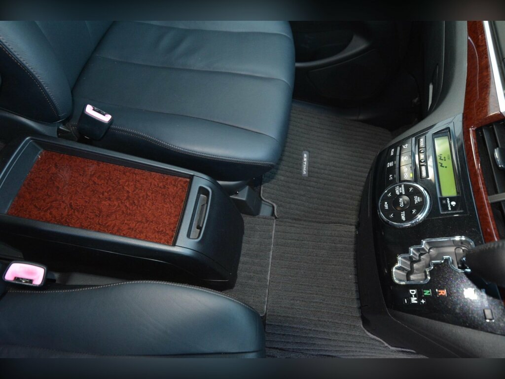 Toyota Estima Hatchback Black #55