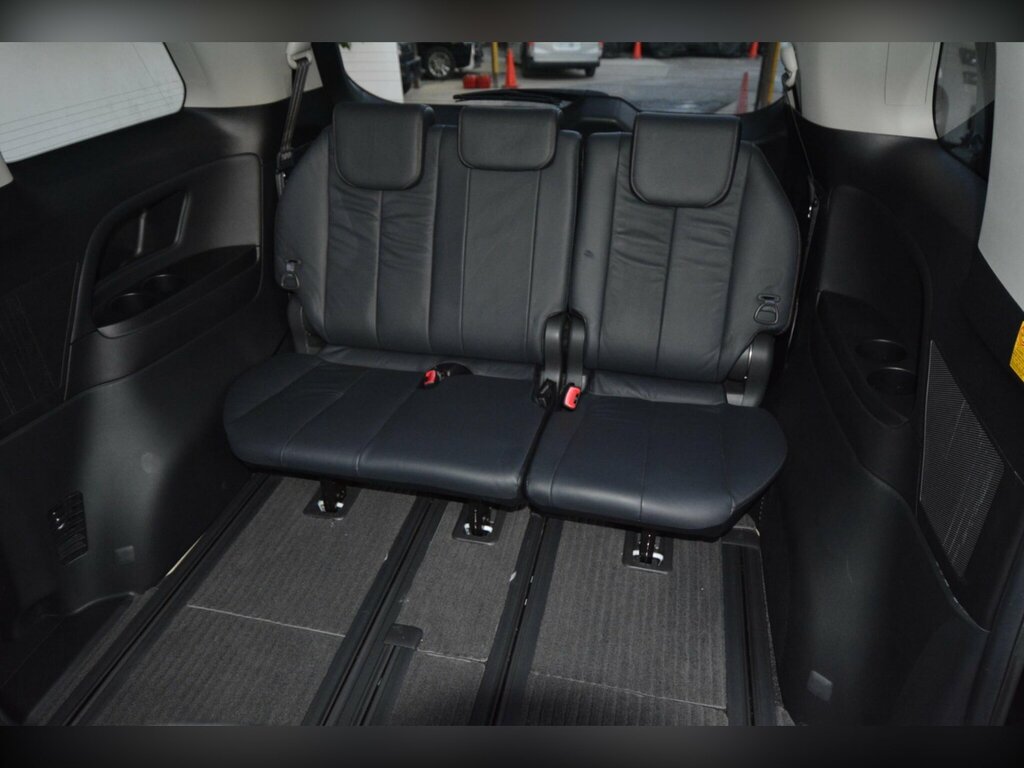 Toyota Estima Hatchback Black #37