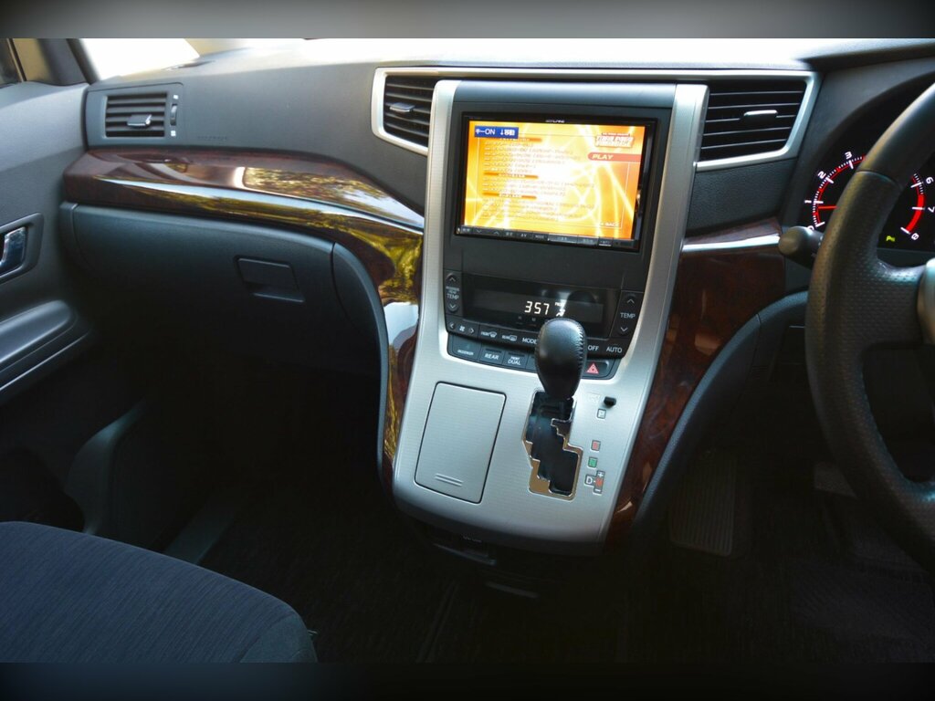 Toyota Vellfire Alphardvellfire 2.4 201313 White #44
