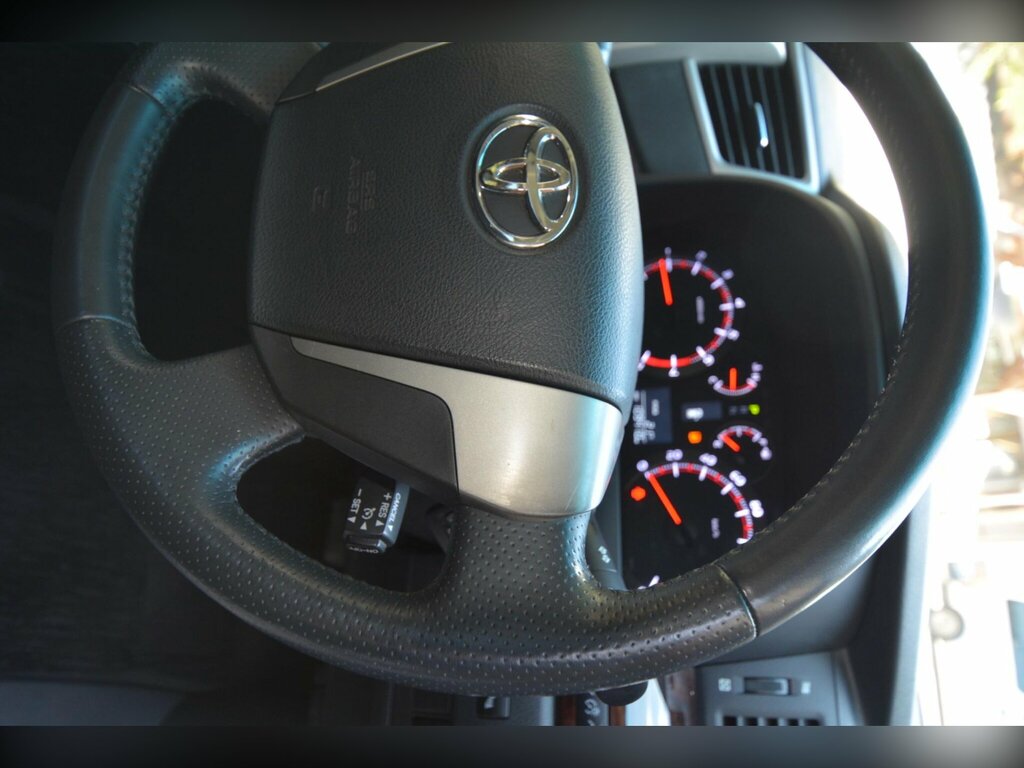 Toyota Vellfire Alphardvellfire 2.4 201313 White #43