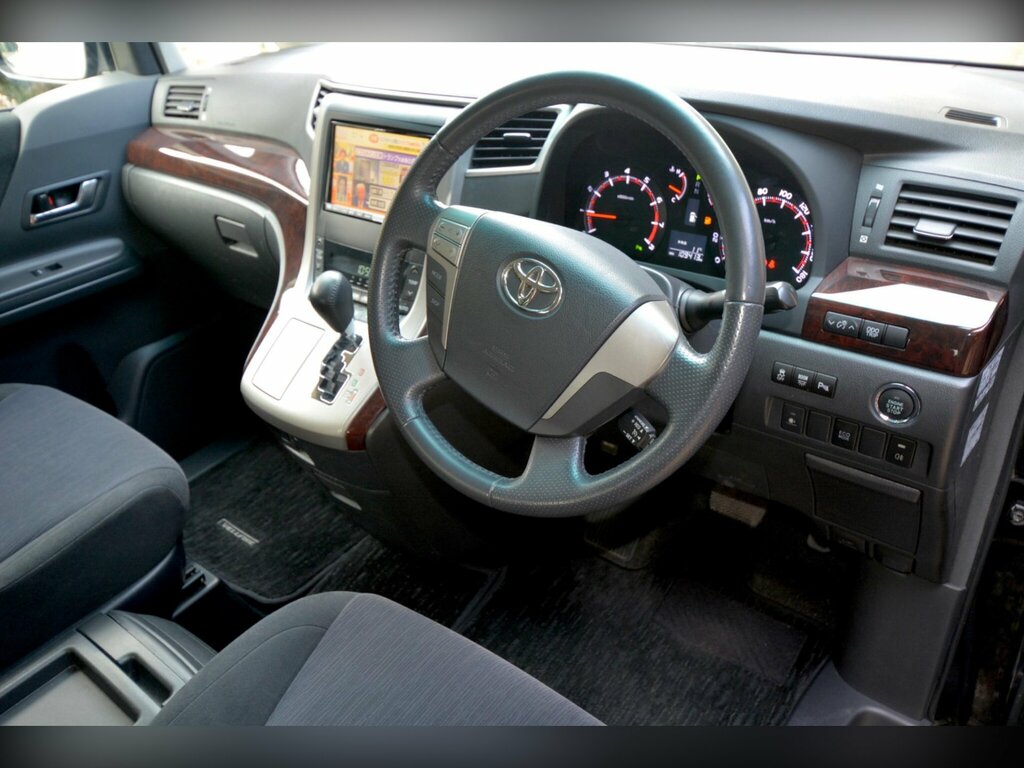 Toyota Vellfire Alphardvellfire 2.4 201313 White #2