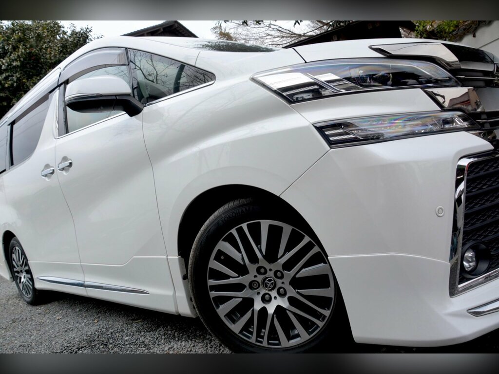 Toyota Vellfire 2.5 Z G Edition - Modellista Styling White #5