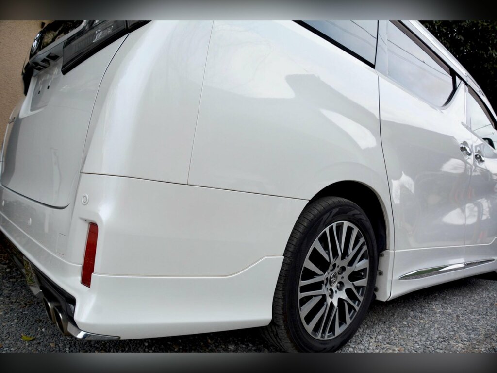 Toyota Vellfire Mpv 2.4Cc 200808 White #9