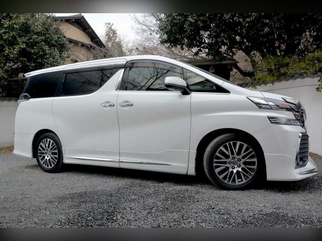 Toyota Vellfire 2.5 Z G Edition - Modellista Styling White #4