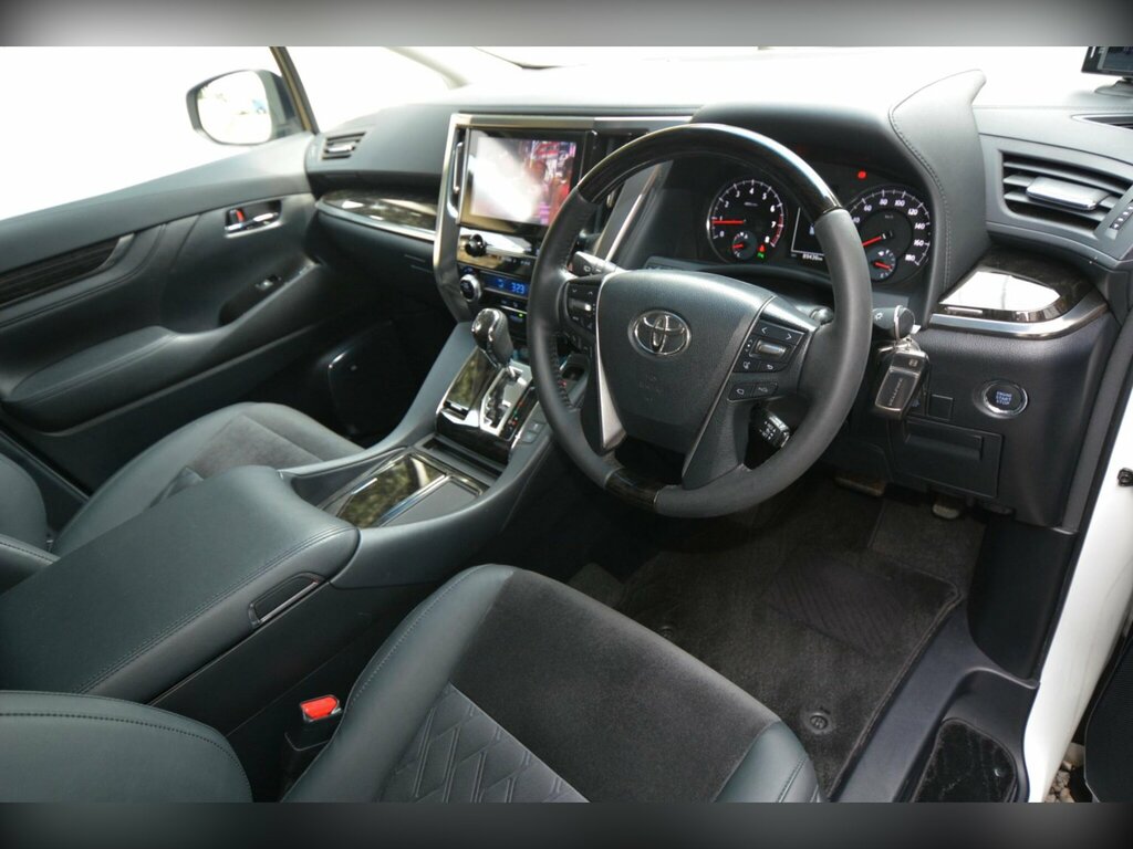 Toyota Vellfire 2.5 Z G Edition - Modellista Styling White #2