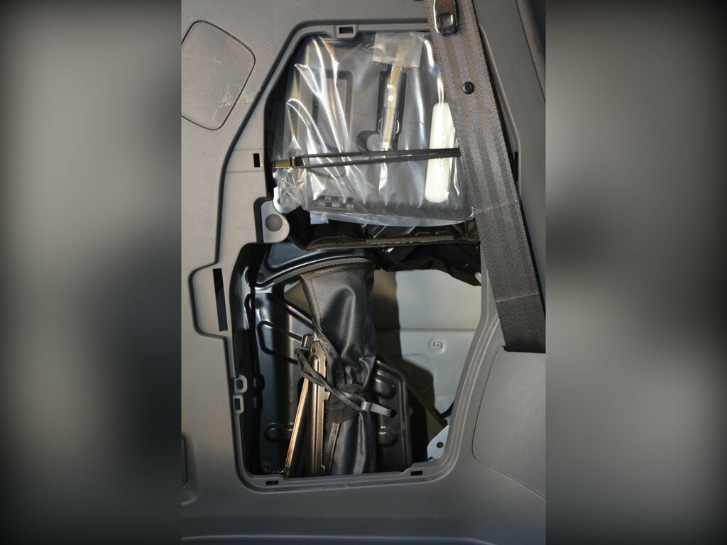 Toyota Estima Mpv Black #46