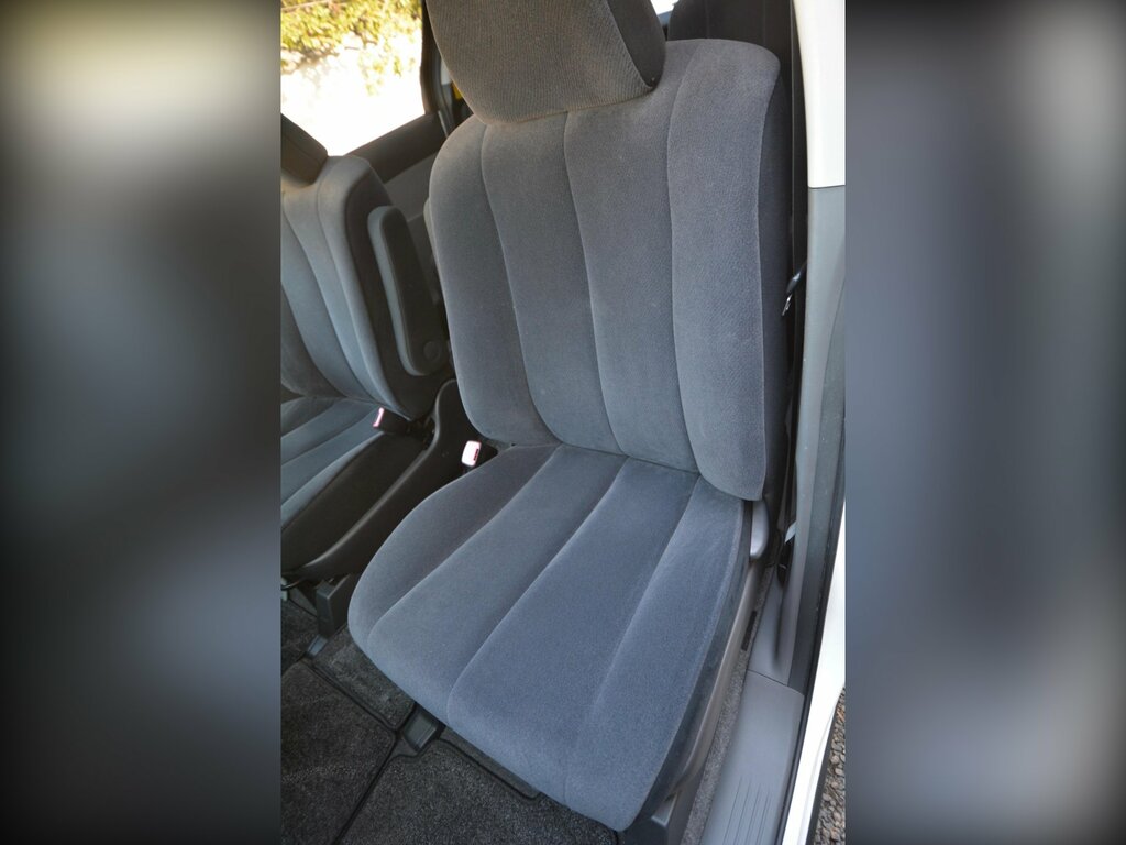 Toyota Estima Mpv Black #25