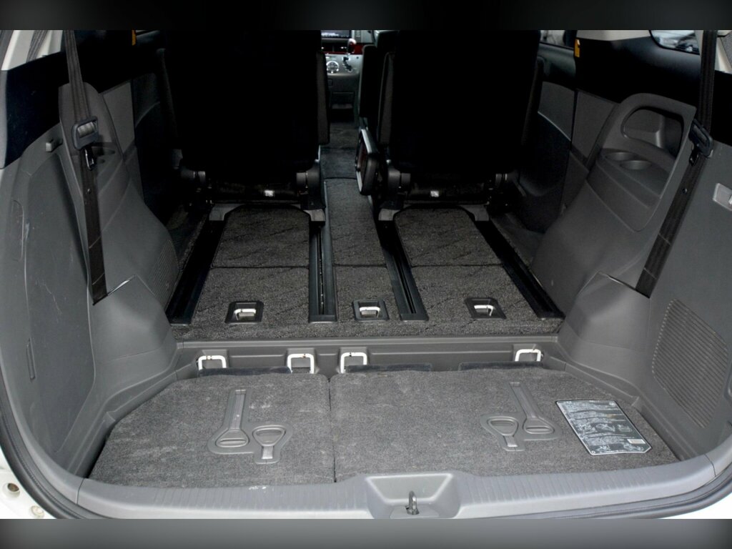 Toyota Estima Mpv Black #41