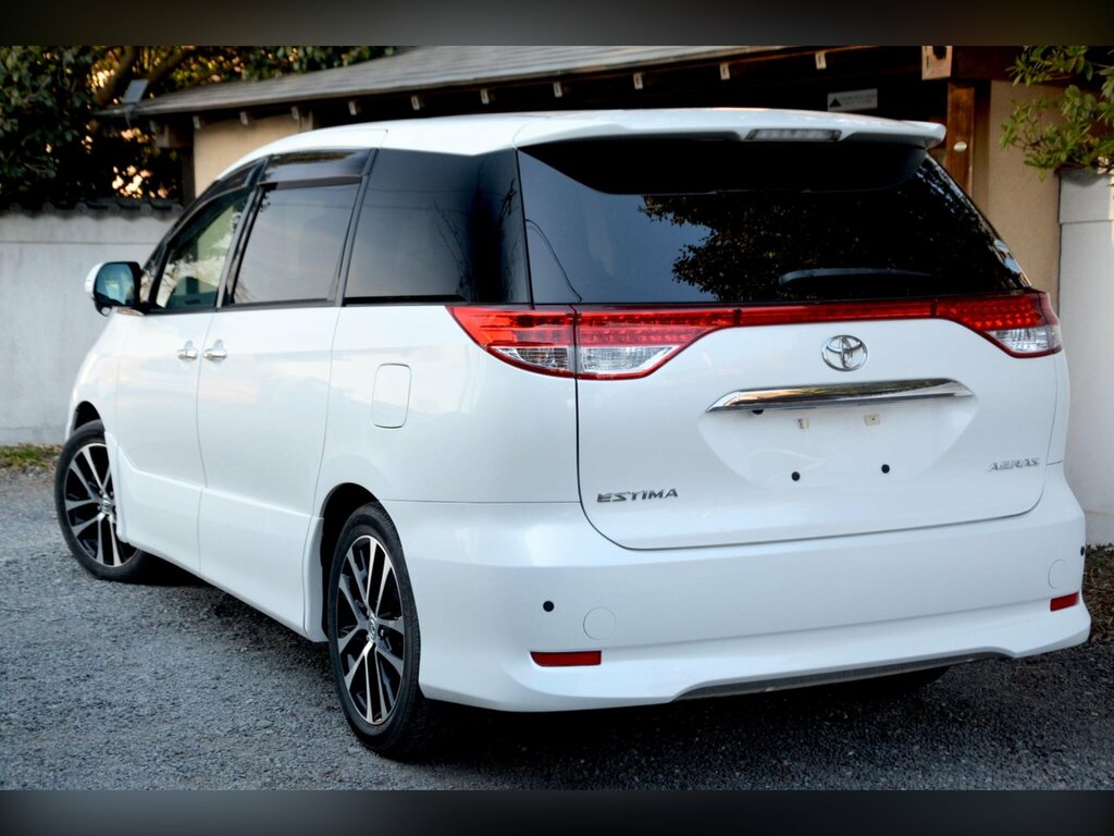 Toyota Estima Mpv Black #13
