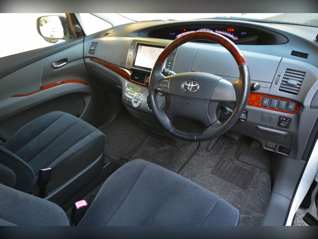 Toyota Estima Mpv Black #20