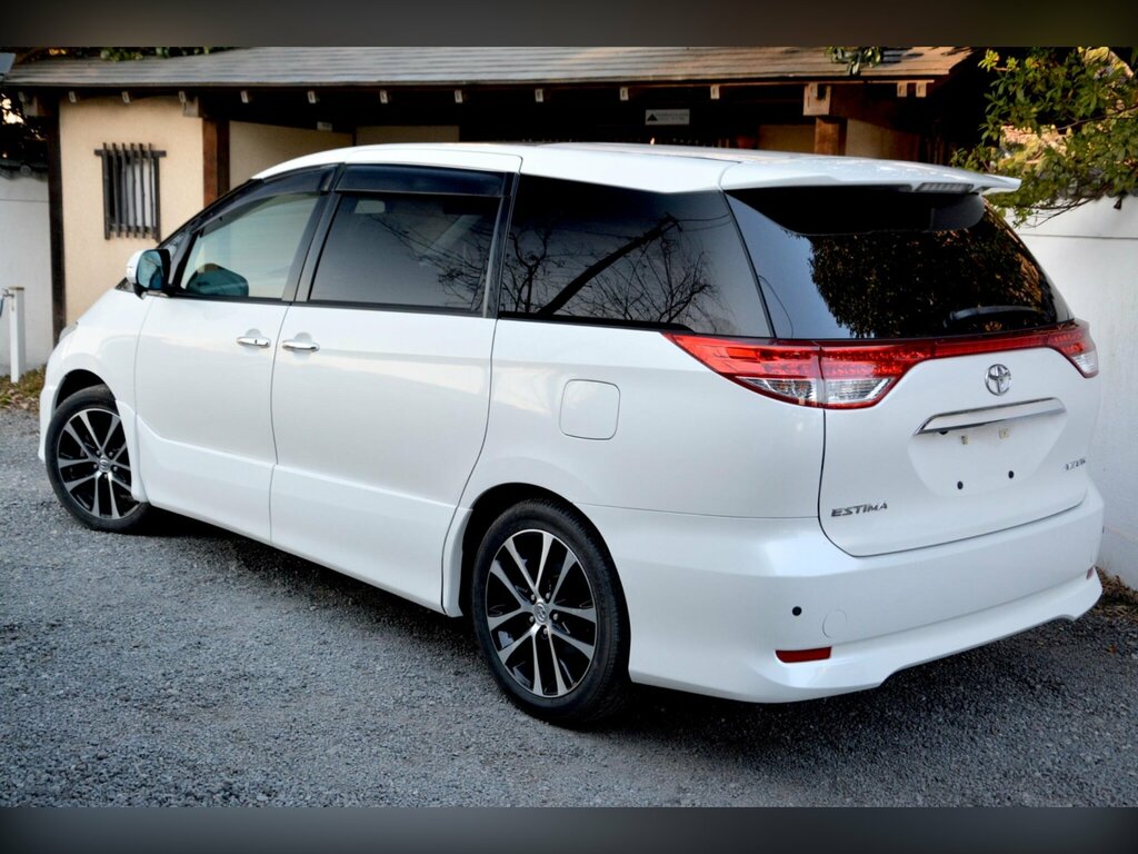 Toyota Estima Mpv Black #14
