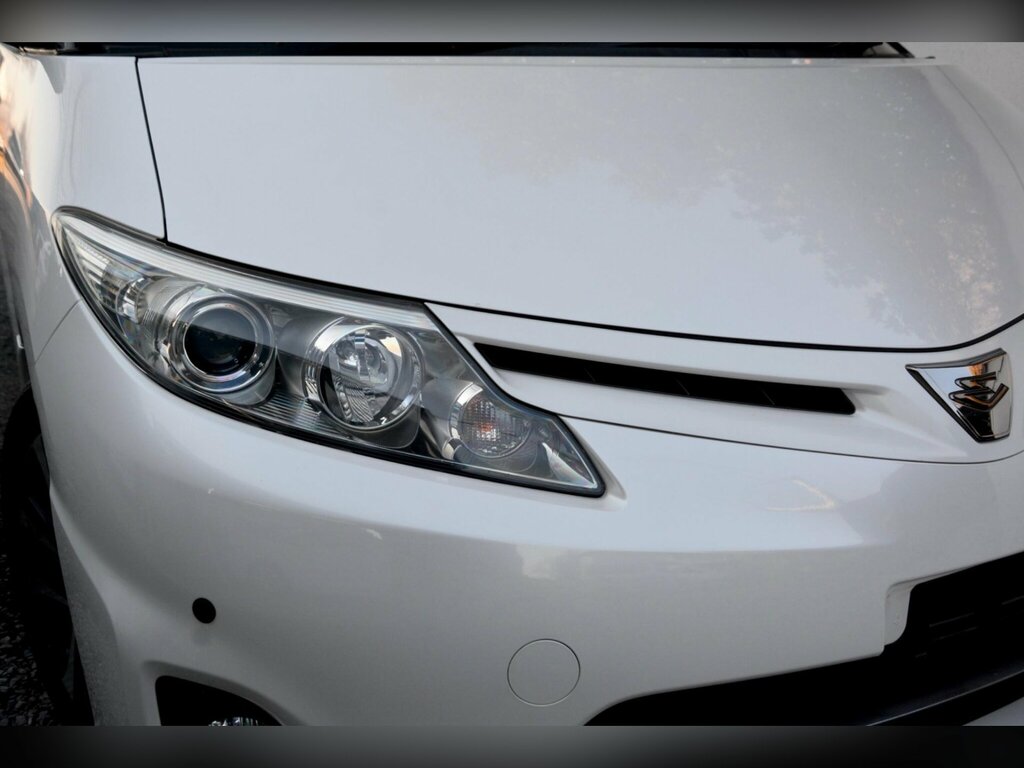 Toyota Estima Mpv Black #18