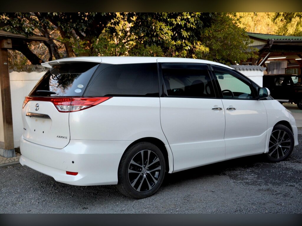 Toyota Estima Mpv Black #7