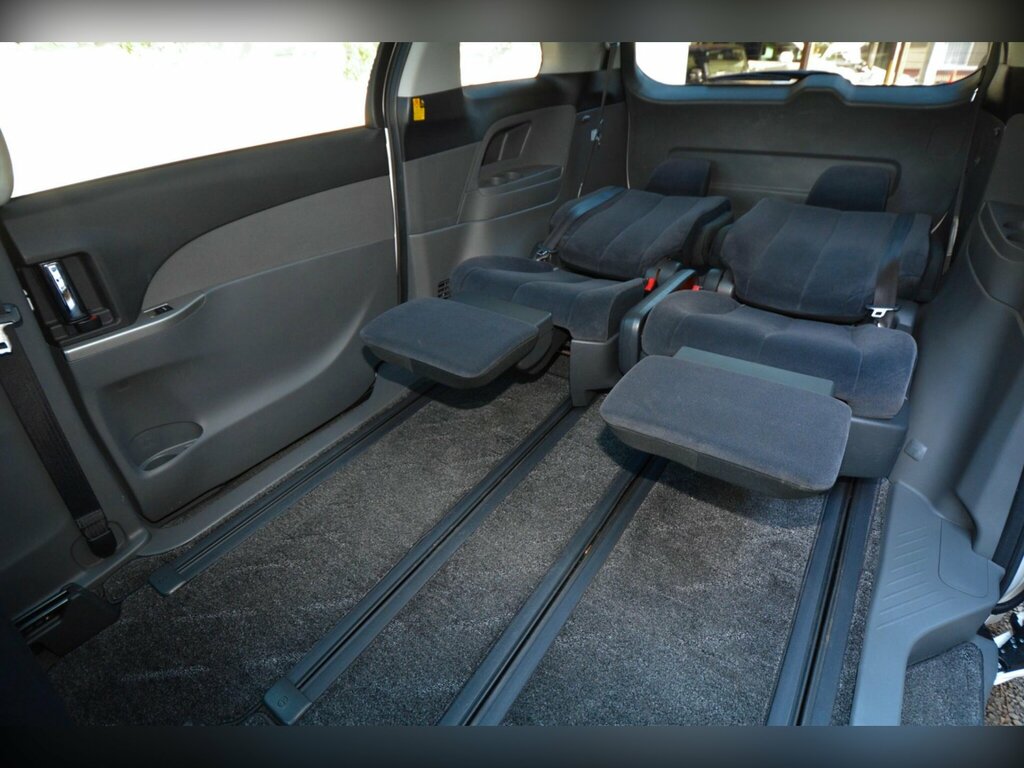 Toyota Estima Mpv Black #31