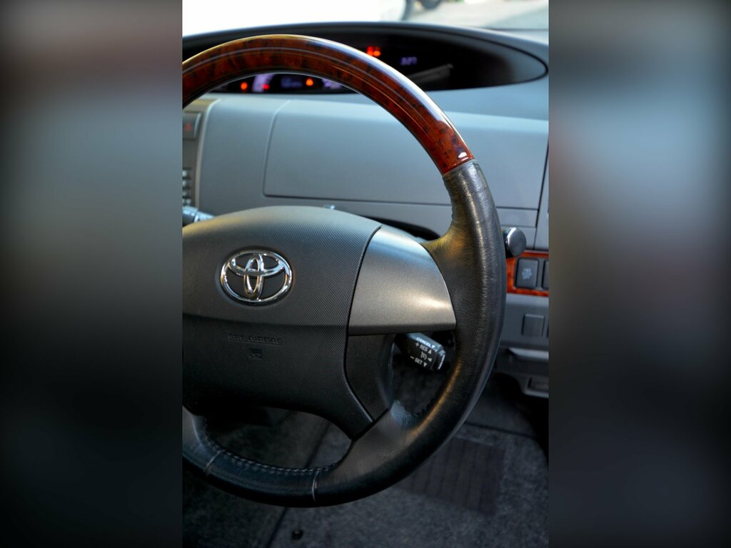 Toyota Estima Mpv Black #49