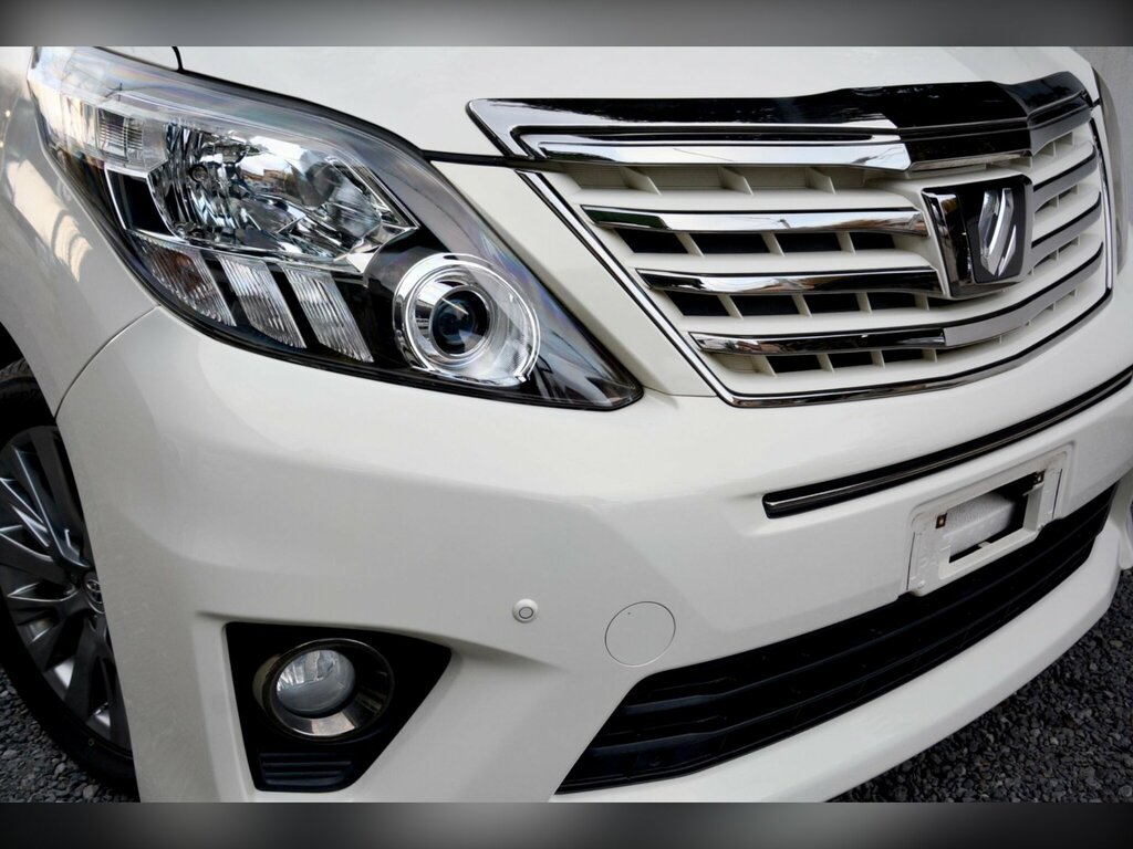 Toyota Alphard 2013 Toyota Alphardnbsprear Cam Ulez Super Gr White #18