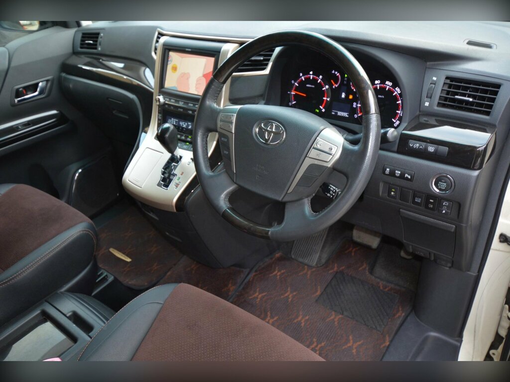 Toyota Alphard 2.4 Type Gold - Half Leather - Ulez White #2