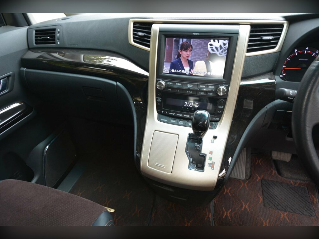 Toyota Alphard 2013 Toyota Alphardnbsprear Cam Ulez Super Gr White #47