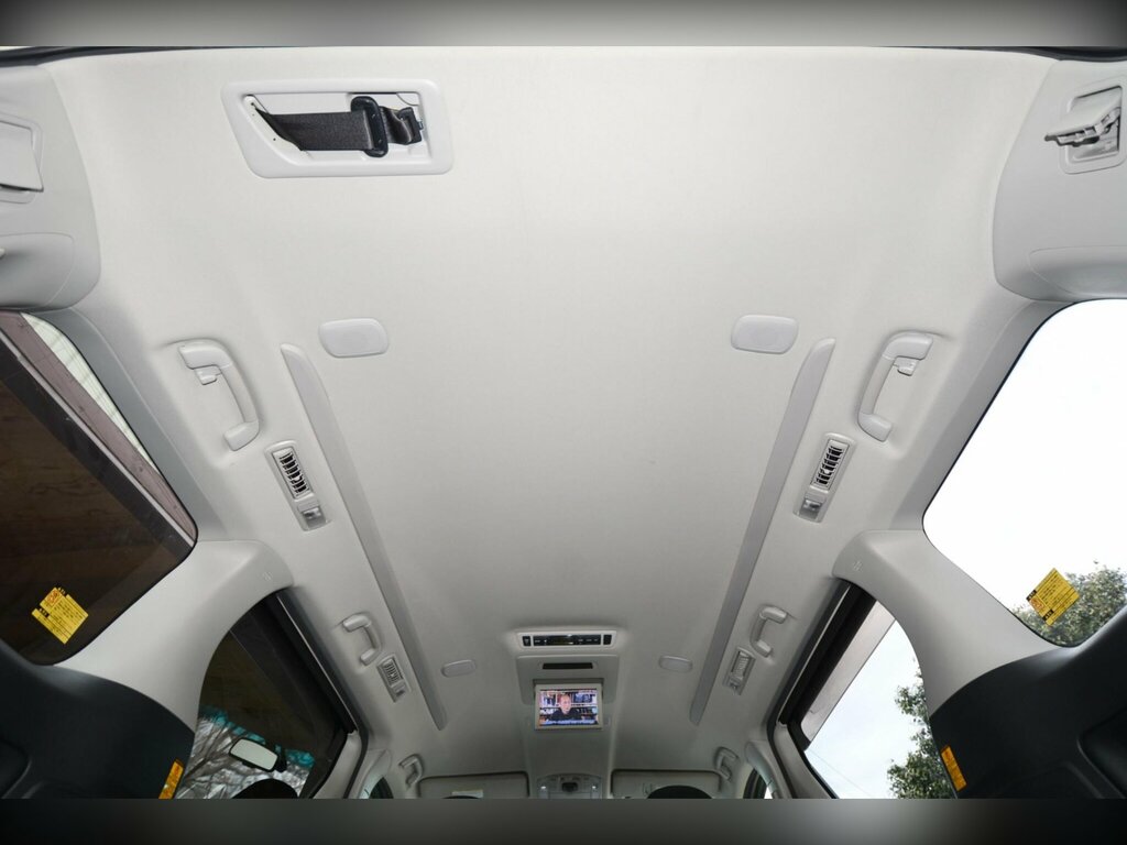 Toyota Alphard 2013 Toyota Alphardnbsprear Cam Ulez Super Gr White #40