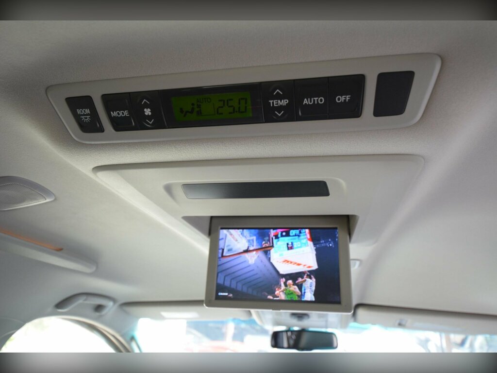Toyota Alphard 2013 Toyota Alphardnbsprear Cam Ulez Super Gr White #50