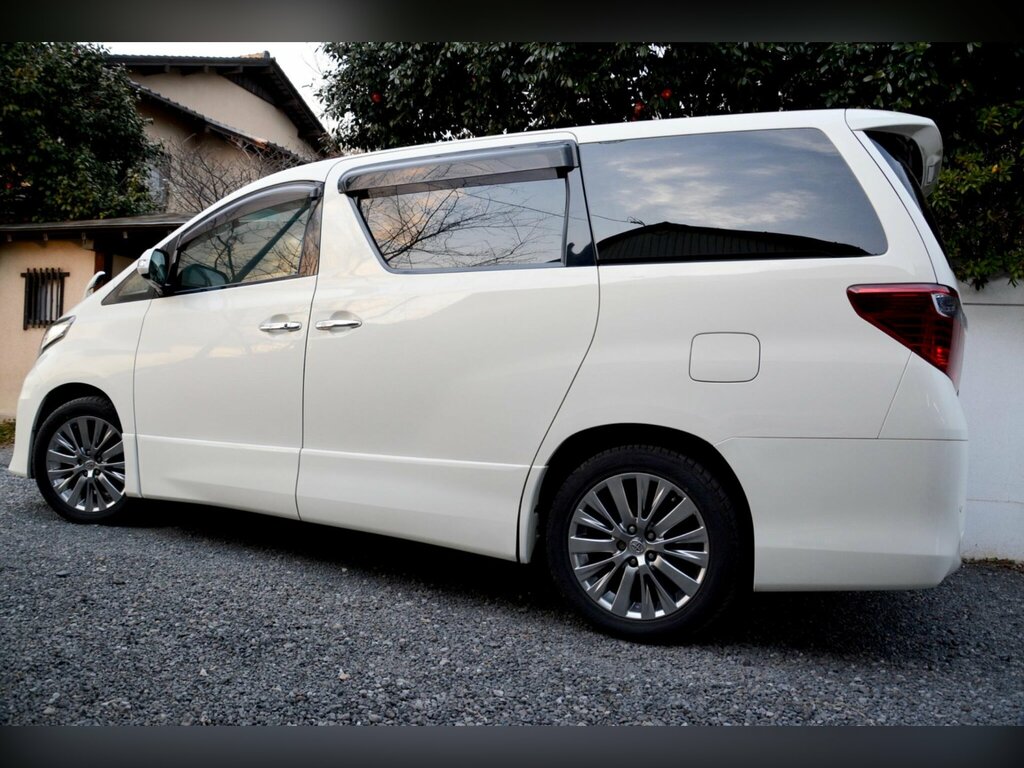 Toyota Alphard 2013 Toyota Alphardnbsprear Cam Ulez Super Gr White #15