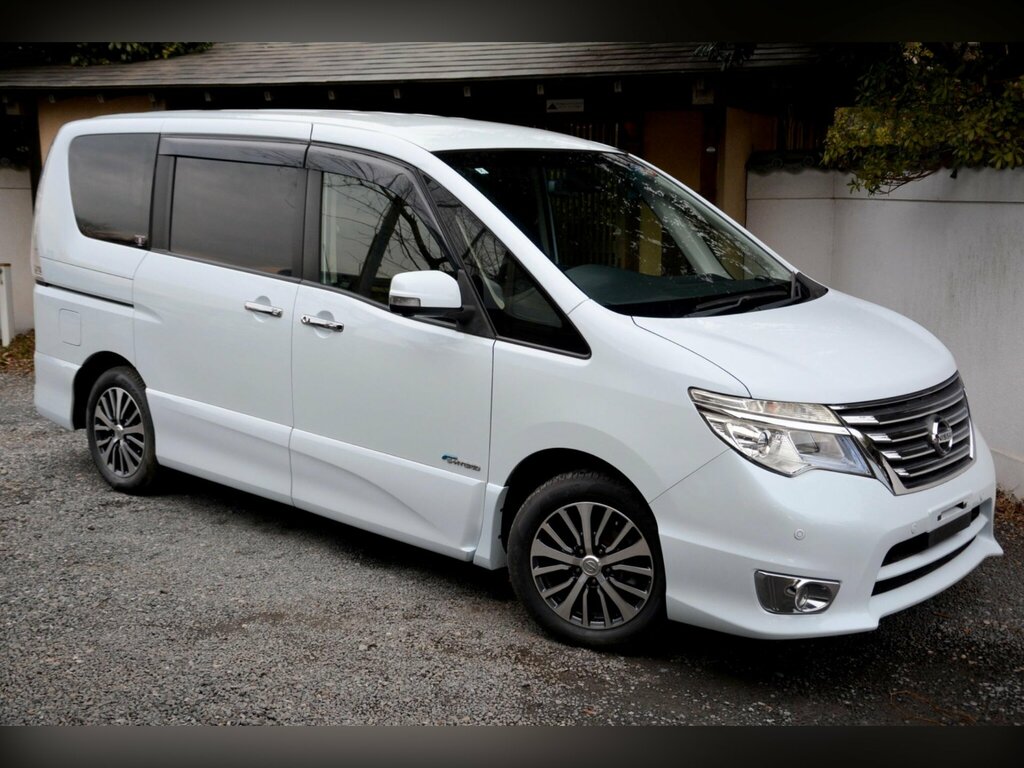 Nissan Serena 2.0 Highway Star-advanced Safety Package White #4