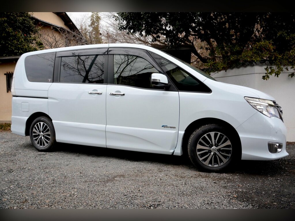 Nissan Serena 2.0 Highway Star-advanced Safety Package White #5