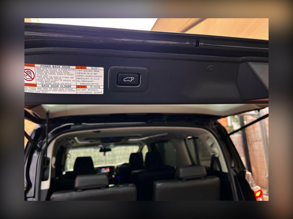 Toyota Vellfire Mpv 3.5 Executive Lounge 7 Seats Euro 5 2015 White #20