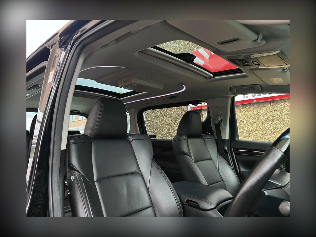 Toyota Vellfire Mpv 3.5 Executive Lounge 7 Seats Euro 5 2015 White #21