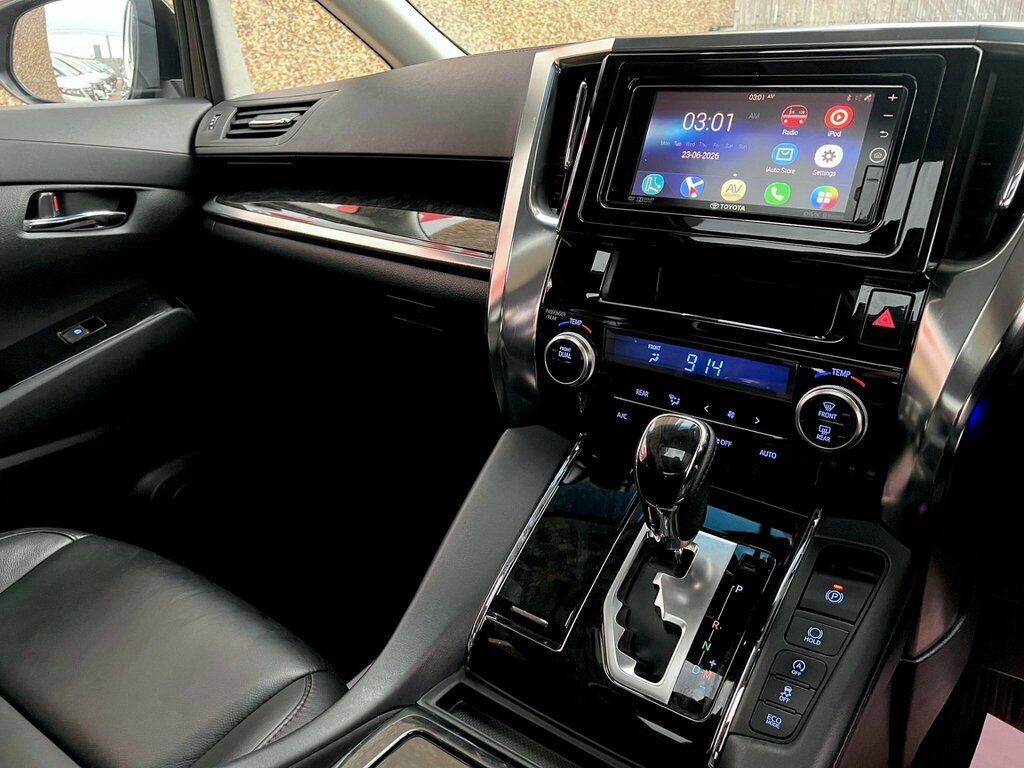 Toyota Vellfire Mpv 3.5 Executive Lounge 7 Seats Euro 5 2015 White #37