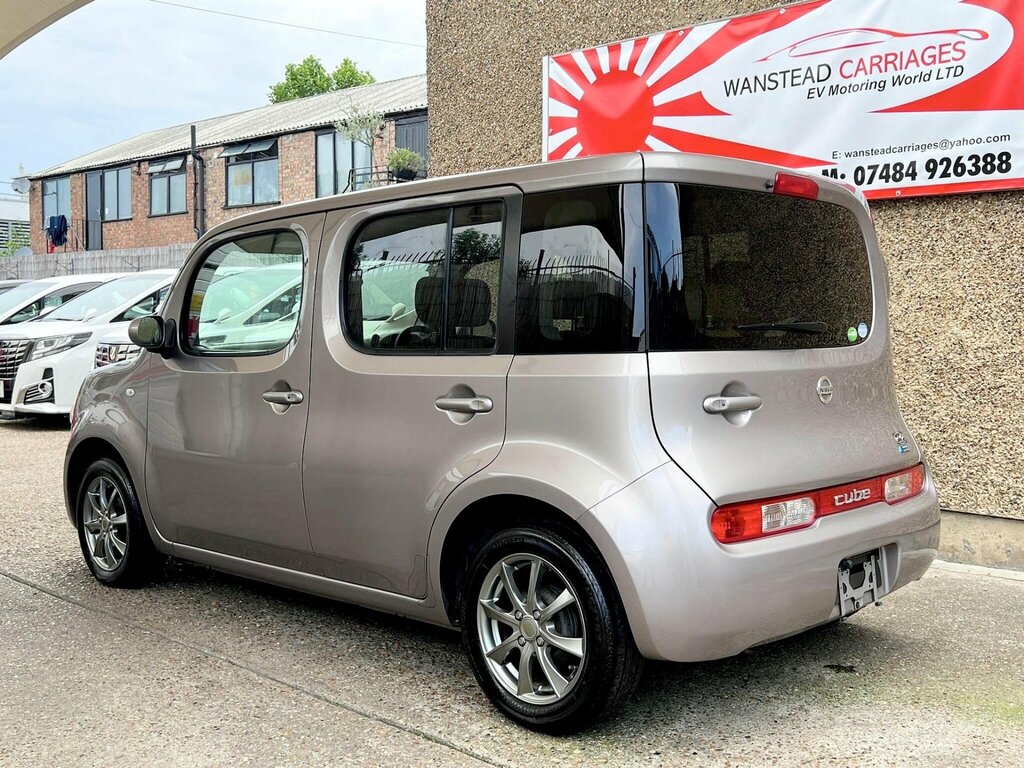 Nissan Cube 1.5 V Selection-fresh Import-ulez Red #9
