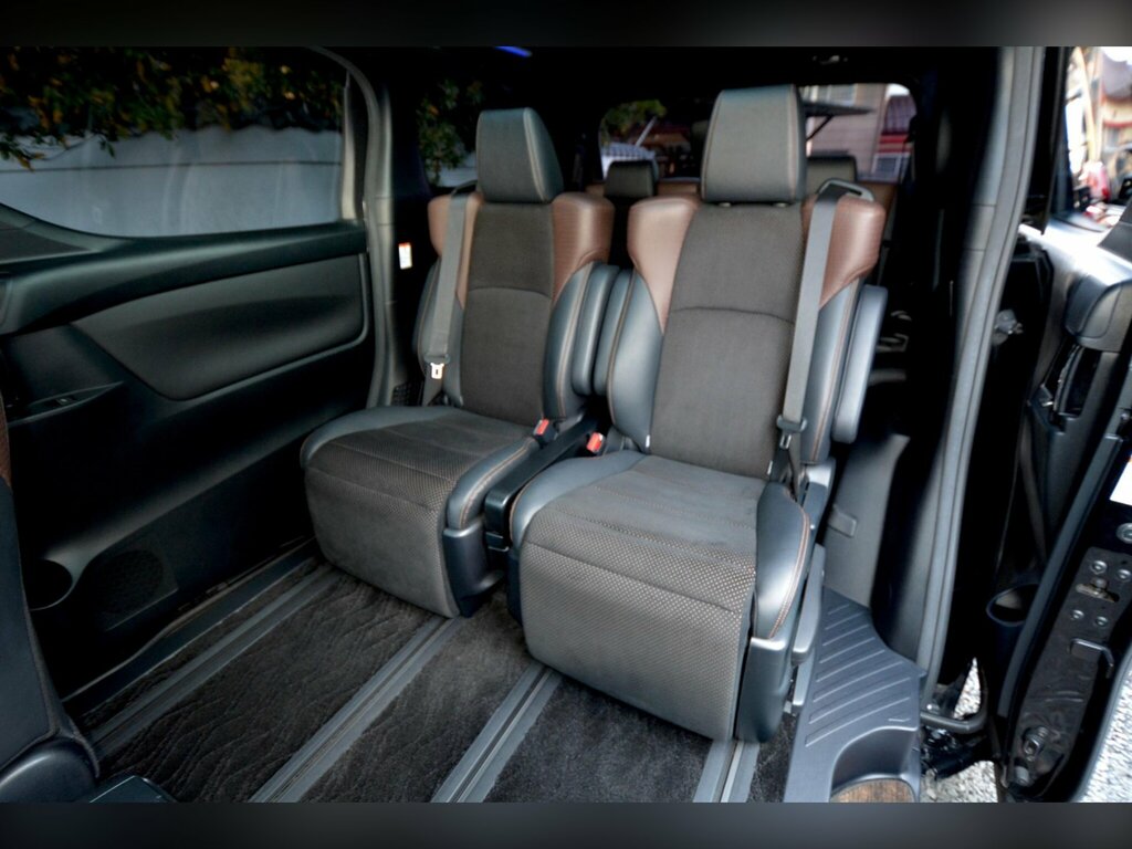Toyota Alphard 2.5 S A Package Black Edition-modellista White #45