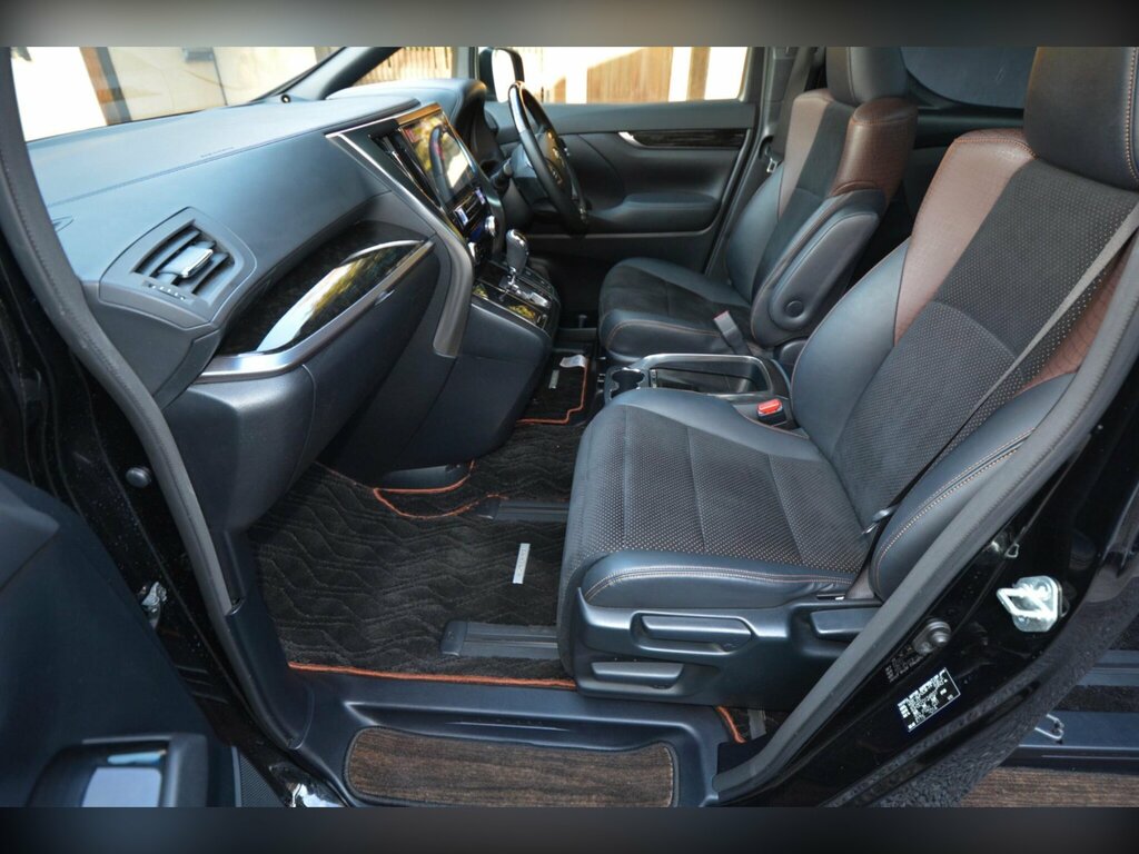 Toyota Alphard 2.5 S A Package Black Edition-modellista White #37