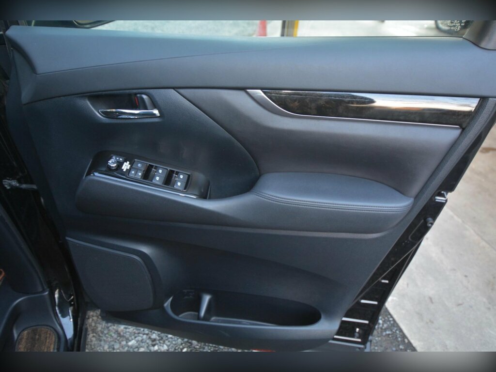 Toyota Alphard 2.5 S A Package Black Edition-modellista White #31