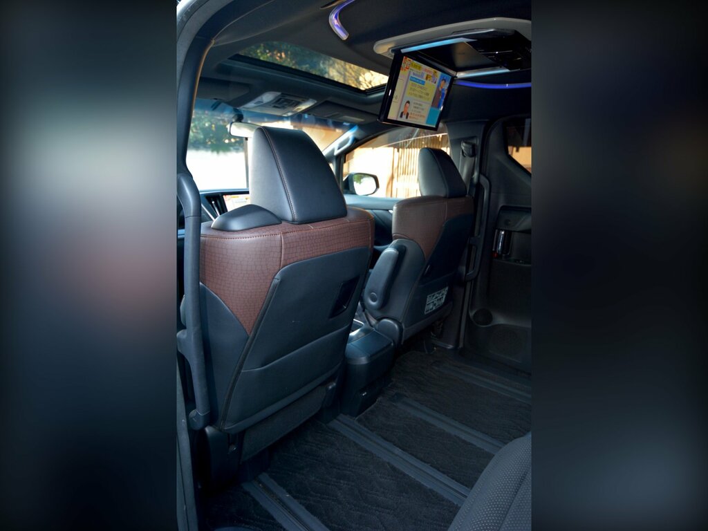 Toyota Alphard 2.5 S A Package Black Edition-modellista White #42