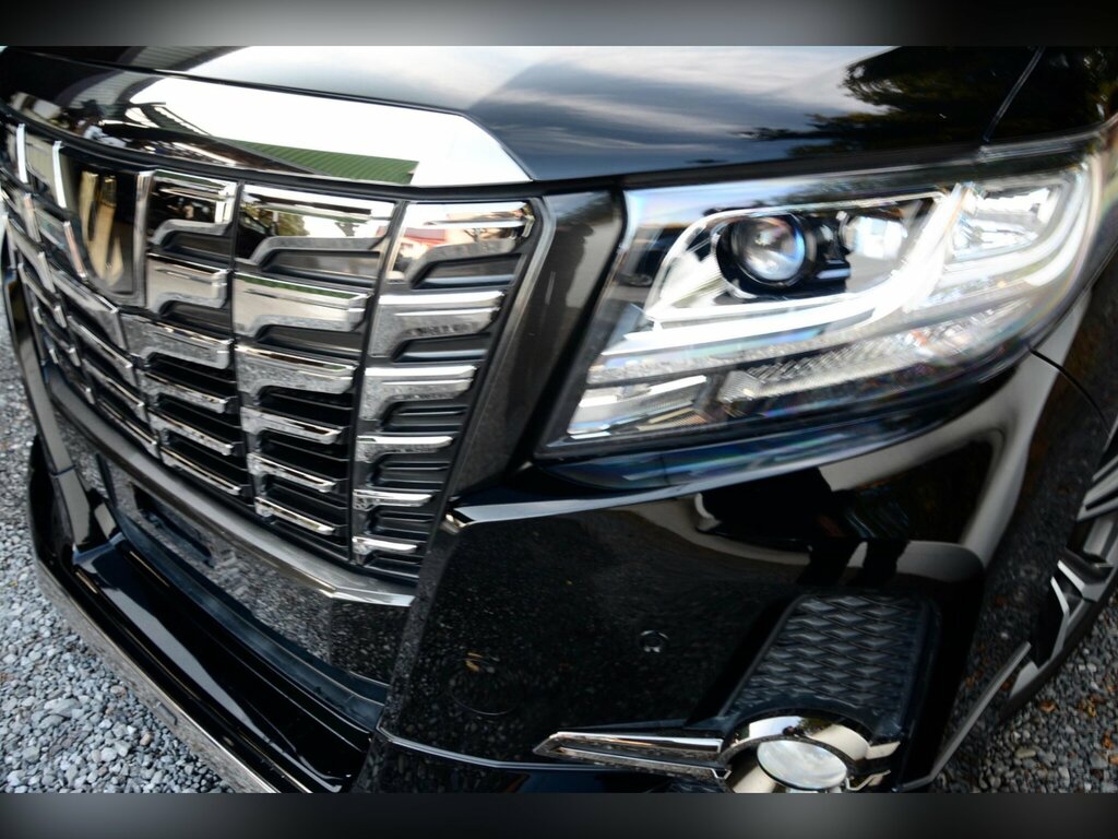 Toyota Alphard 2.5 S A Package Black Edition-modellista White #26