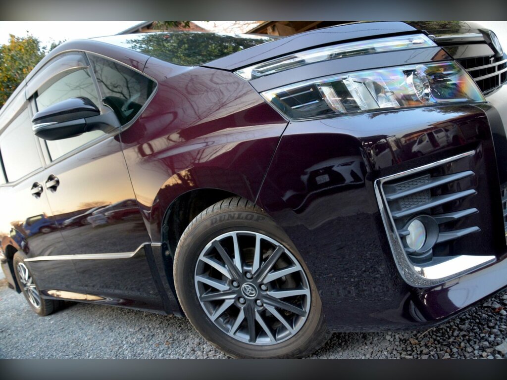Toyota Voxy 2.0 Zs Edition - Zs Areo Body Styling Purple #3