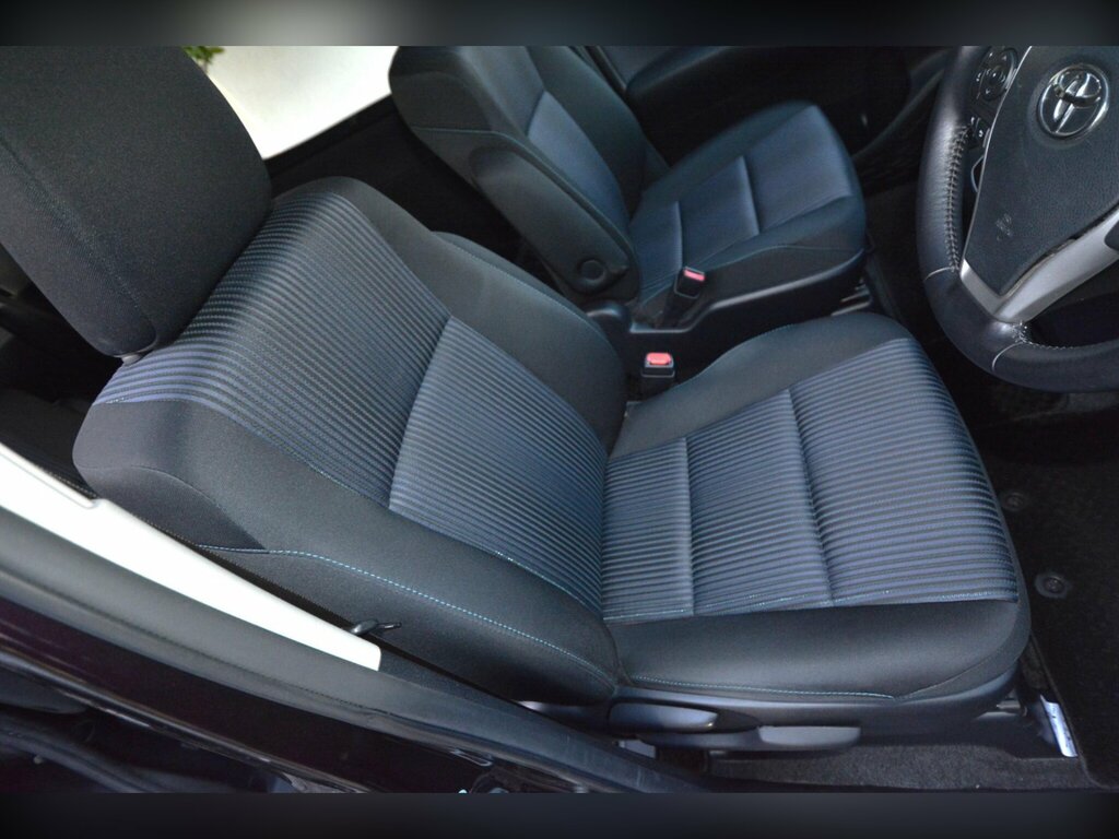 Toyota Voxy Eletricdoor7seathybridgreatcar Black #19