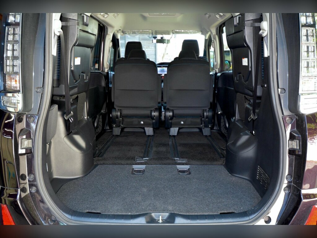 Toyota Voxy Eletricdoor7seathybridgreatcar Black #29